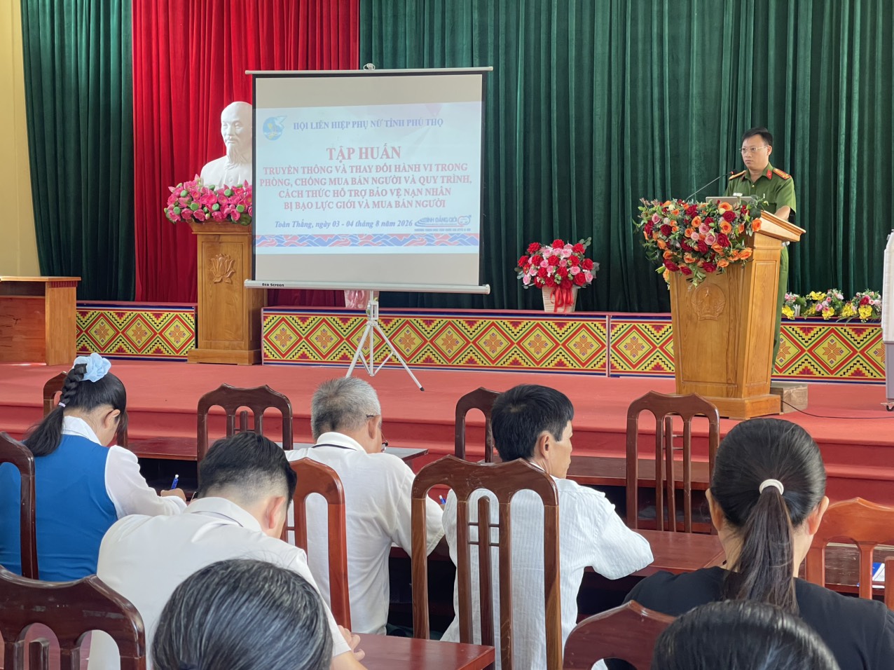 Tin nổi bật